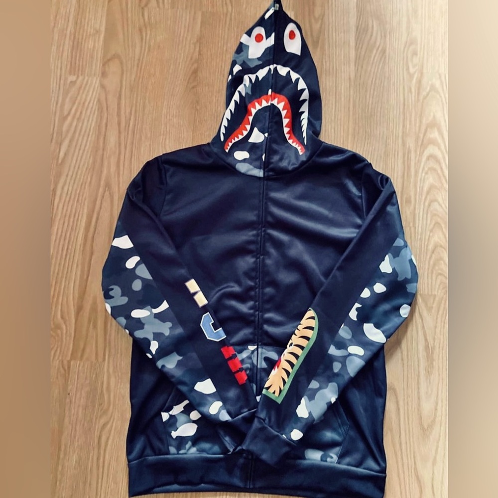 PRE-TEEN/ADULT WGM FULL ZIP UP-NEVER WORN! COLLECTORS ITEM! SIZE:XL